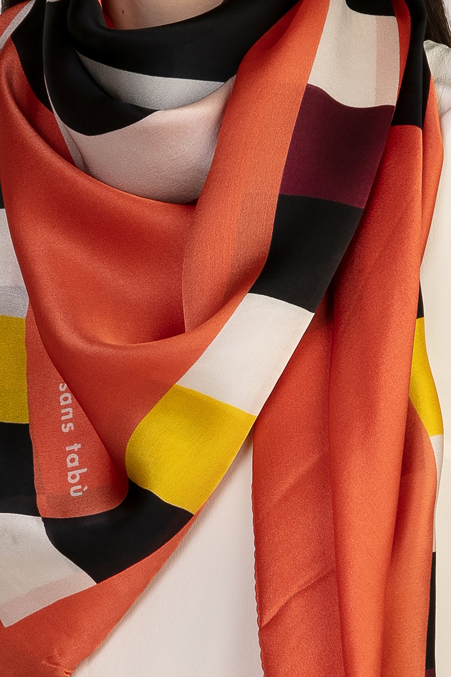ABBRACCIO SCIALLE SILK