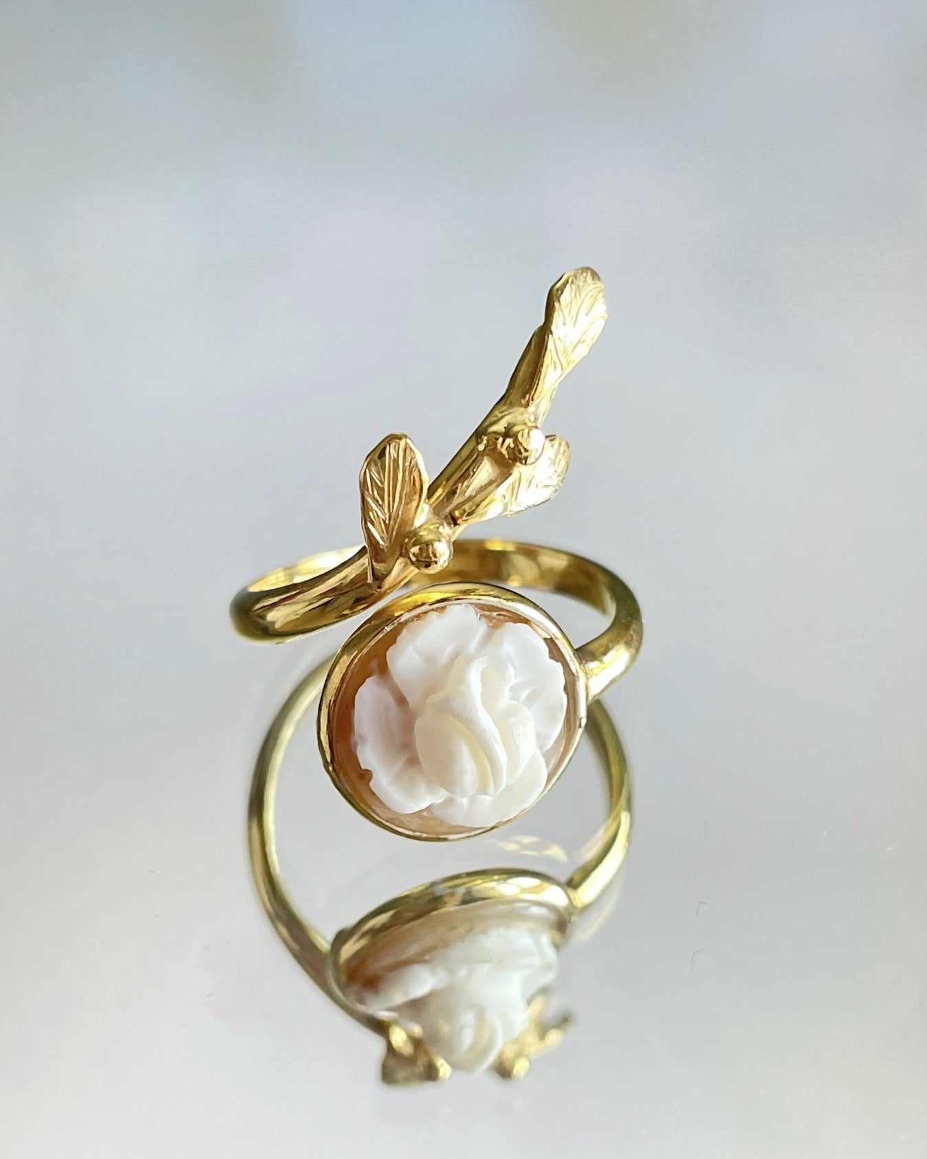 WRAP LEAF RING - GOLD