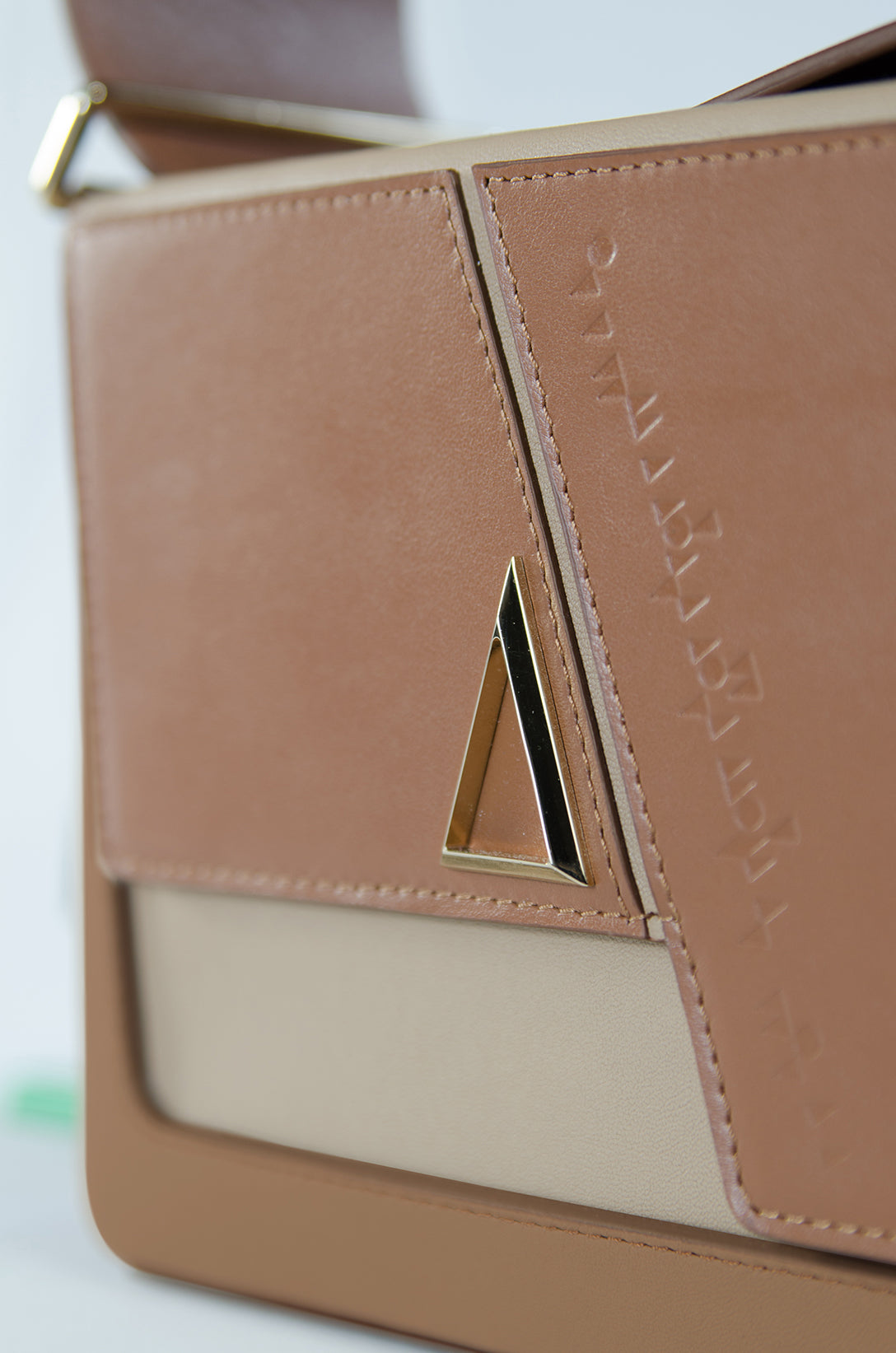 DRY NUTS "THE LIFT" IN NAPPA CALFSKIN LEATHER