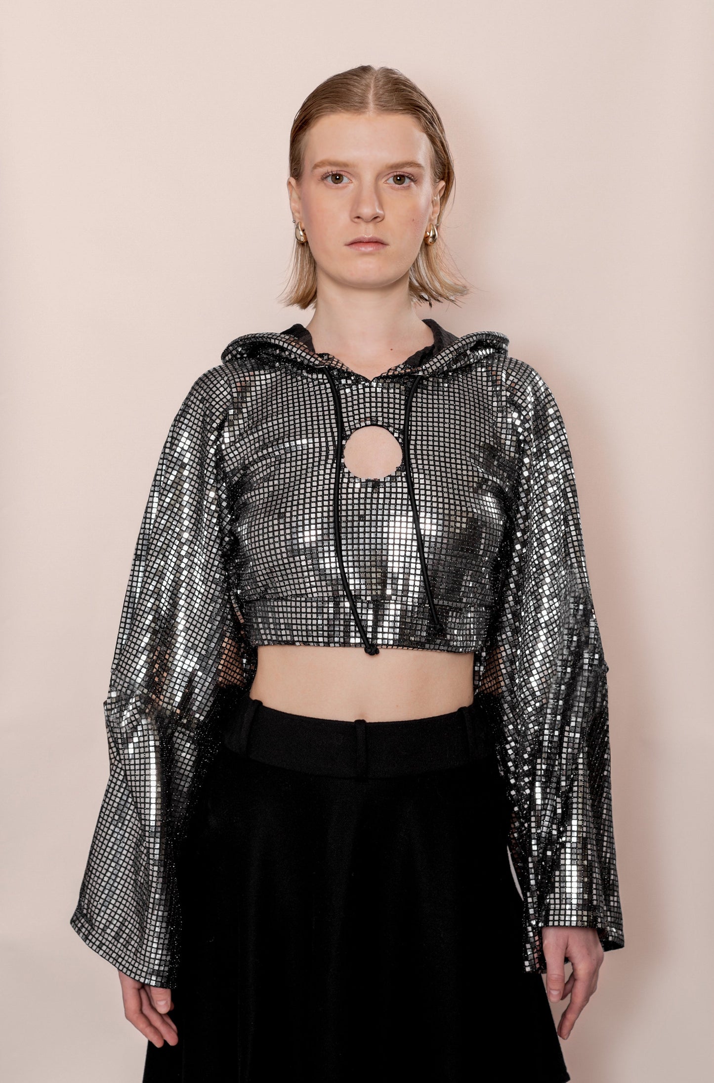 METALLIC SPACE CROP HOODIE