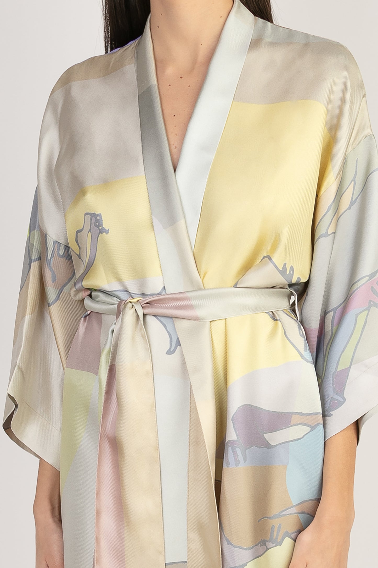 AMORE KIMONO